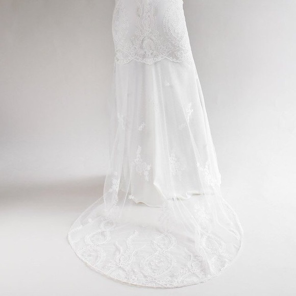 Claire Pettibone Silver Lakes wedding dress - Picture 7 of 13